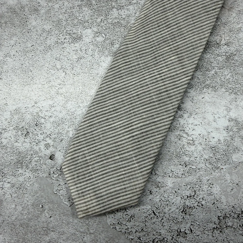Banana Republic Tie Mens One Size Gray Striped Cotton Linen‎ Made In USA Necktie